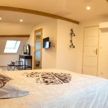 Apartament Cyris - Duplex Climatisees - & Piscine Centre