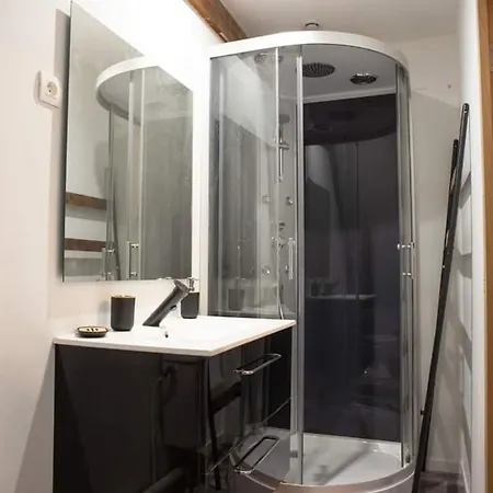 Cyris - Duplex Climatisées - Spa&piscine Centre Appartamento