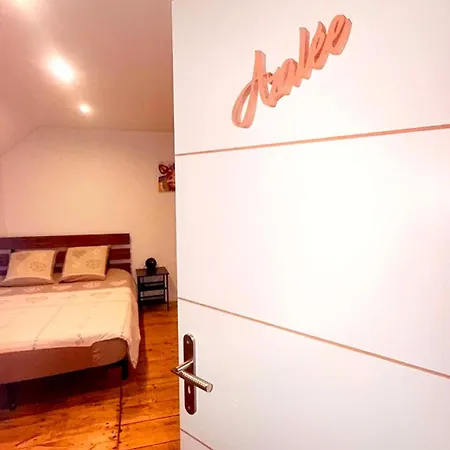Appartamento Cyris - Duplex Climatisées - Spa&piscine Centre
